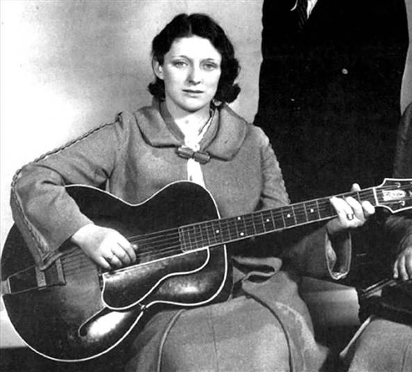Photo de Maybelle Carter